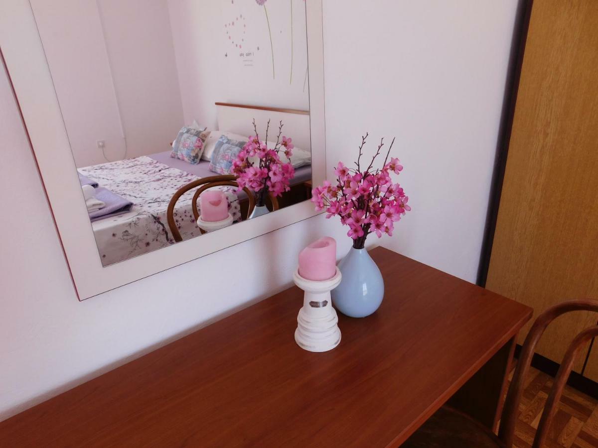 Guest House Ivanka Đảo Hvar Ngoại thất bức ảnh