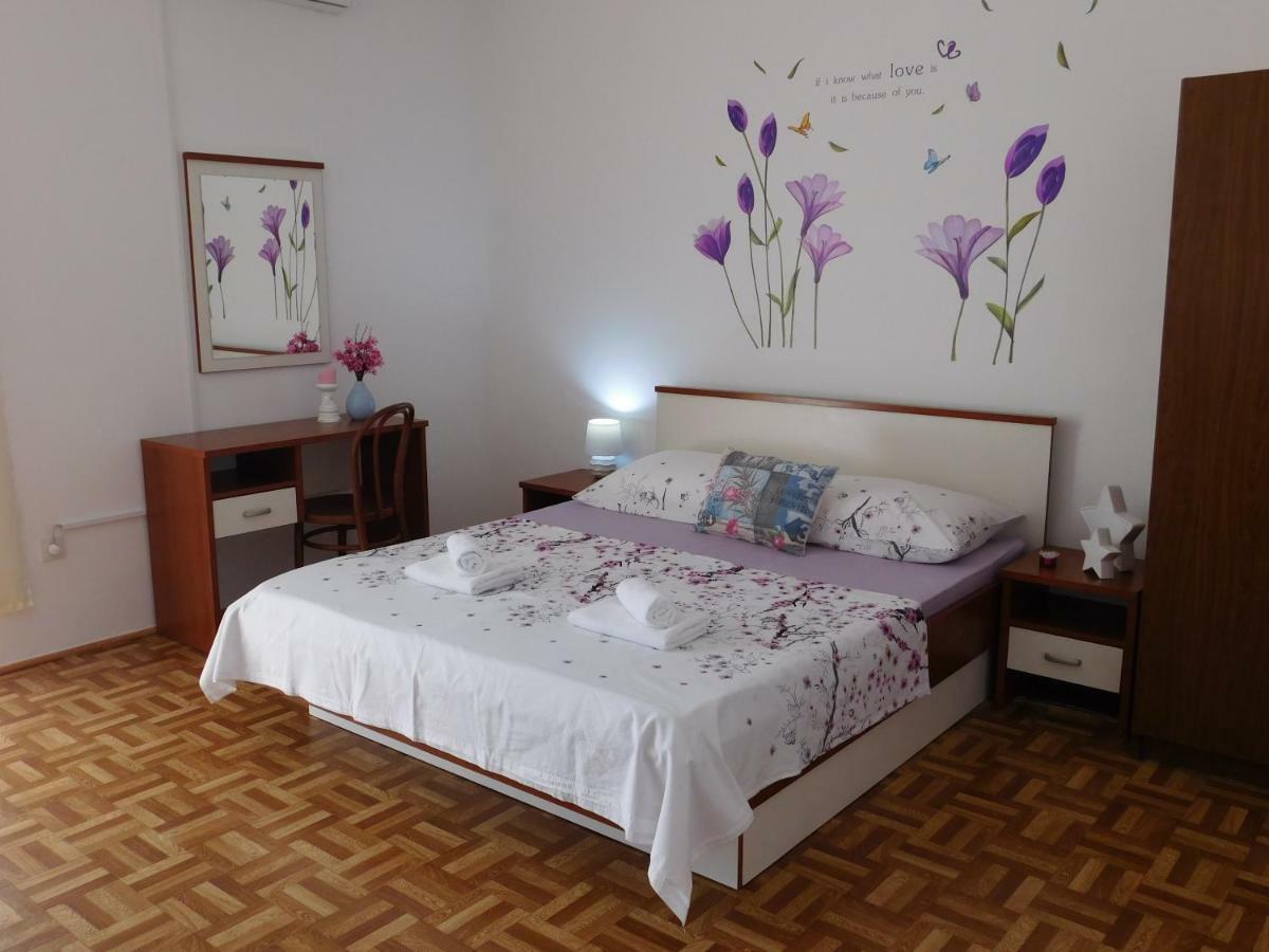 Guest House Ivanka Đảo Hvar Ngoại thất bức ảnh