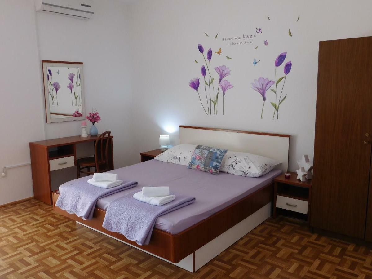 Guest House Ivanka Đảo Hvar Ngoại thất bức ảnh