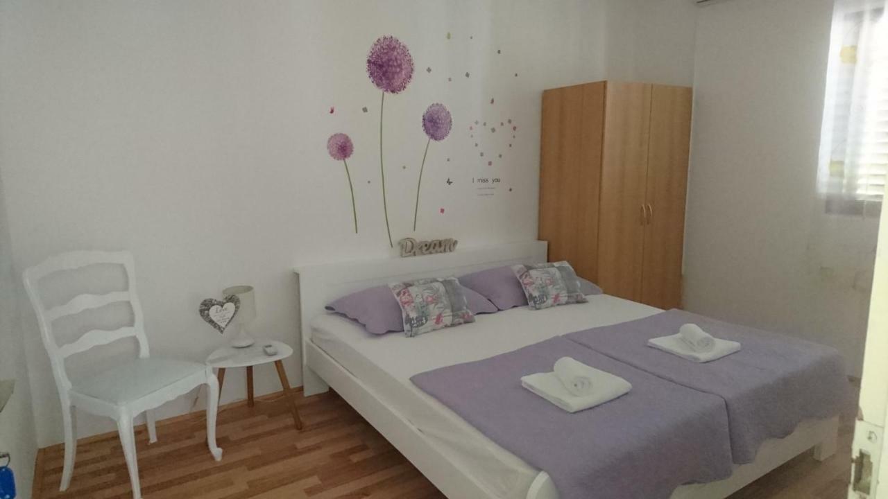 Guest House Ivanka Đảo Hvar Ngoại thất bức ảnh